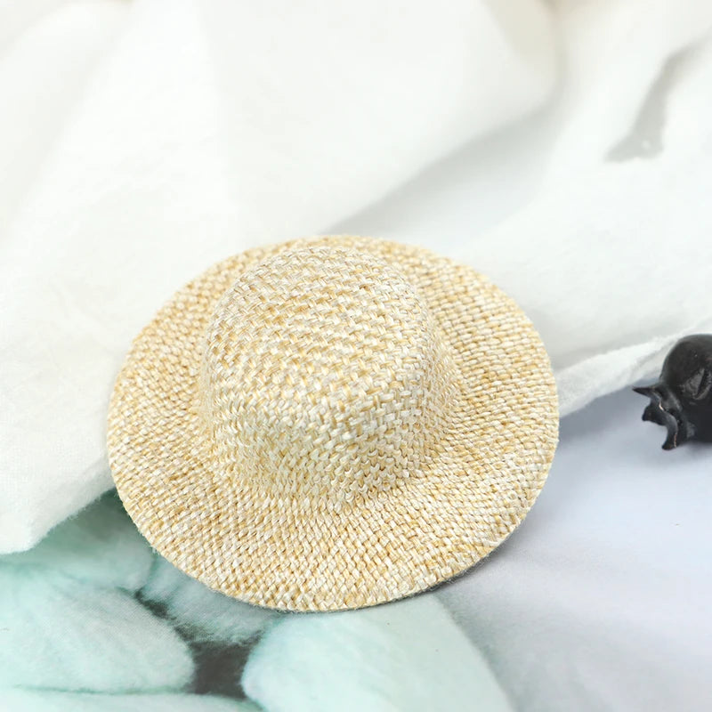 2Pcs Dollhouse Miniature Straw Hat Mini Doll Hat Doll House Ornament Hand Weaved Children's toys, farmers' dolls, straw hats