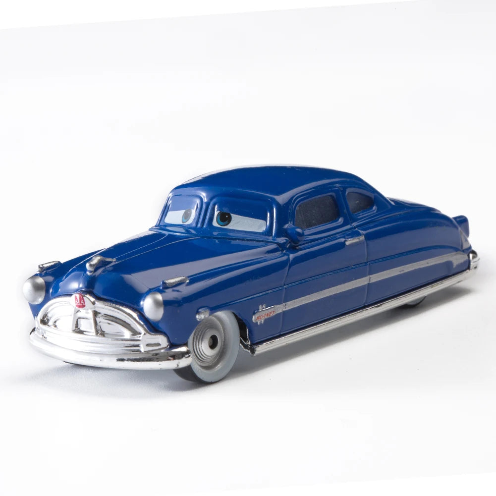 Children Car Disney Pixar Cars 3 Lightning McQueen Toys Jackson Storm The King Mater 1:55 Diecast Metal Alloy Model Car Kid Gift