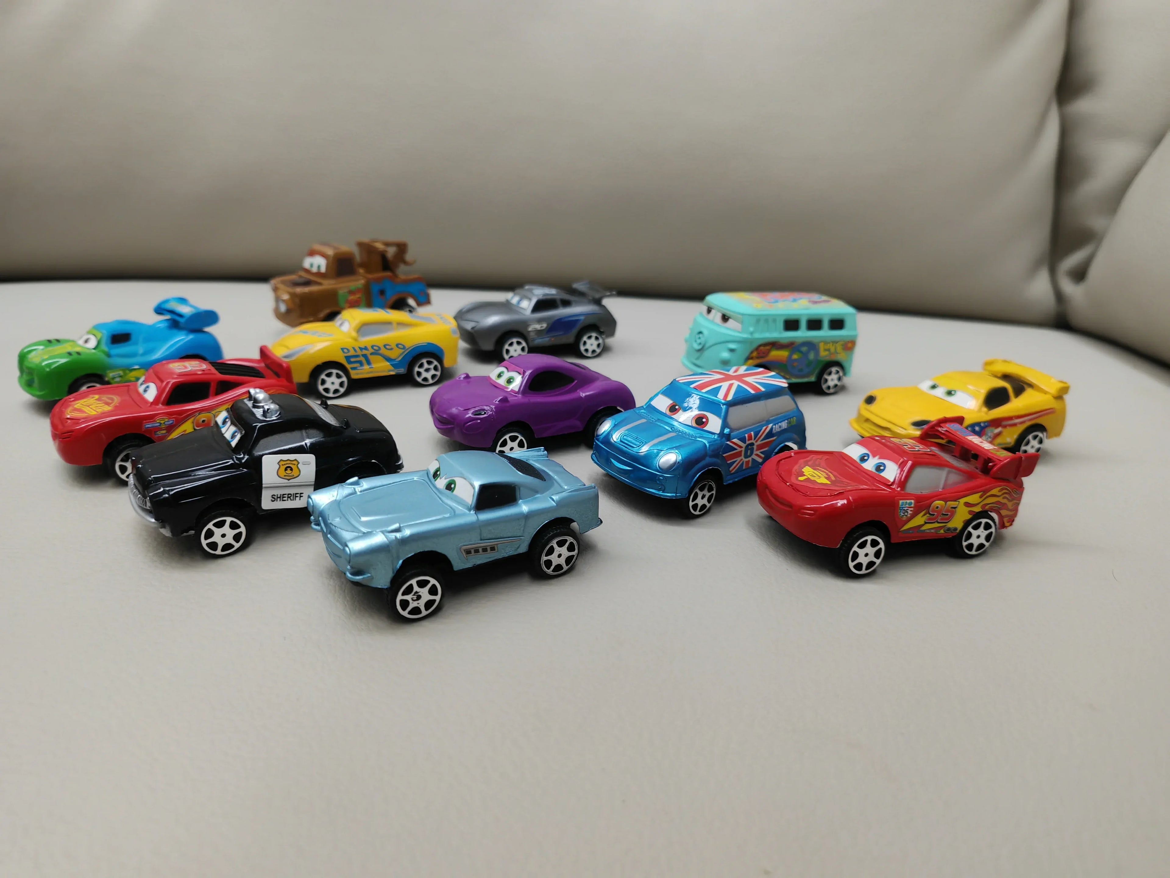 12pcs/set Disney Pixar Cars 3 Back Force Lightning Mcqueen Jackson Storm Mater Model Mini Car Toys Kids Birthday Gift Boxes 2025
