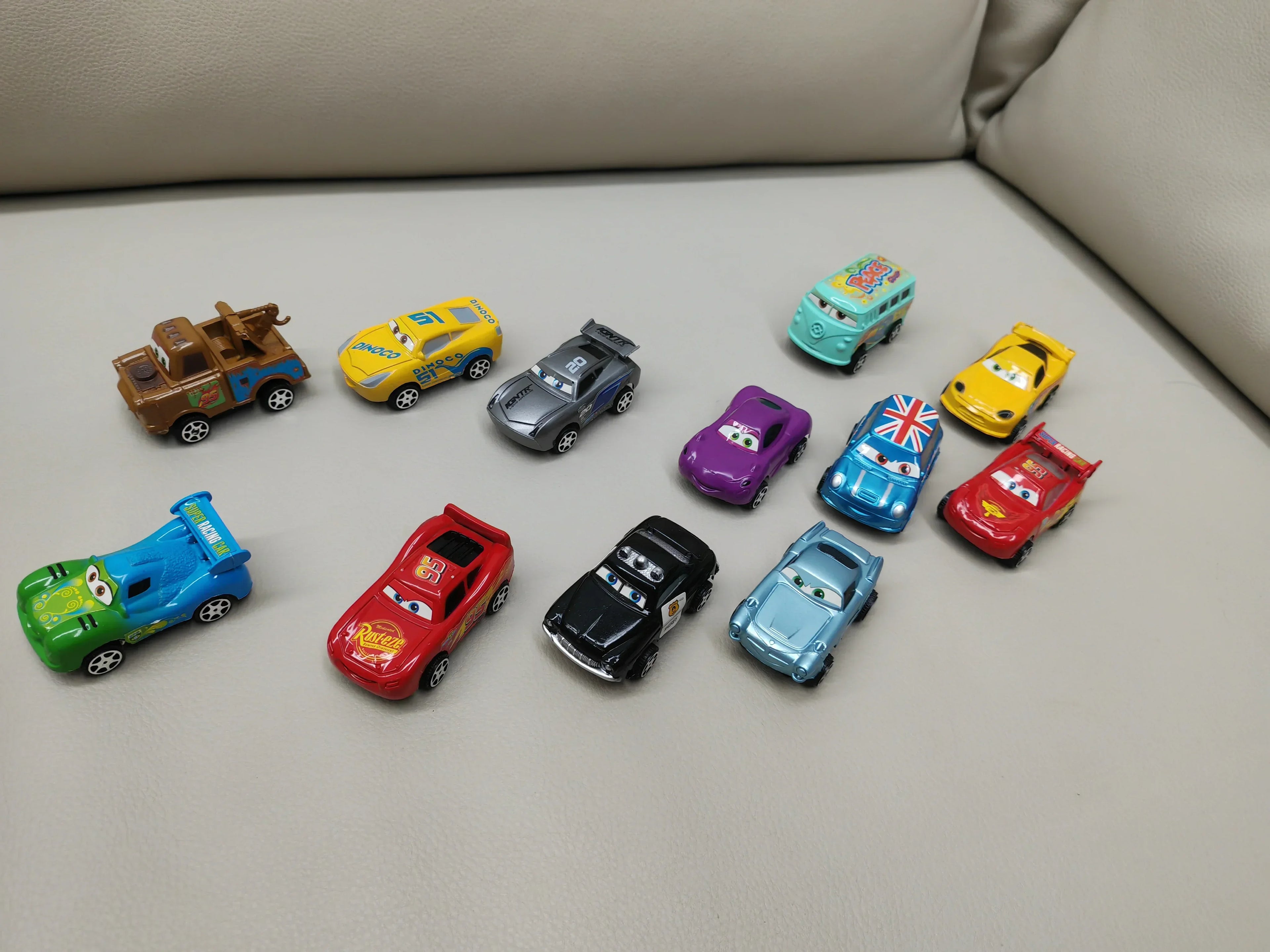 12pcs/set Disney Pixar Cars 3 Back Force Lightning Mcqueen Jackson Storm Mater Model Mini Car Toys Kids Birthday Gift Boxes 2025